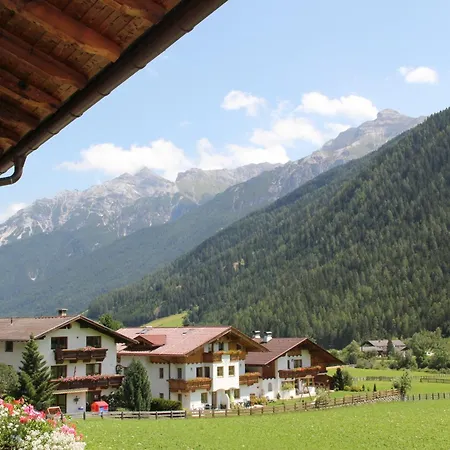 Pensjonat Haus Wally Neustift im Stubaital